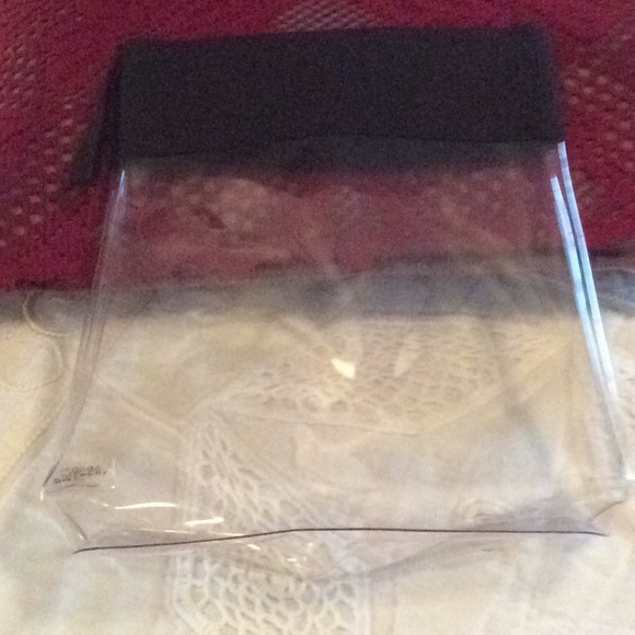 Sturdy Clear see👀through carry travel ✈️bag🛩 - Picture 2 of 3